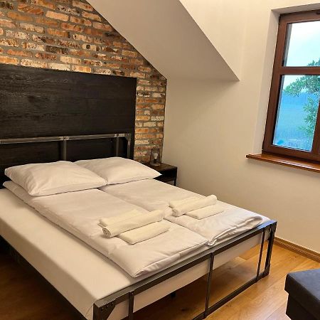 Bed and Breakfast Dwor Gogolewo Nad Warta Ksiaz Wielkopolski Exterior foto