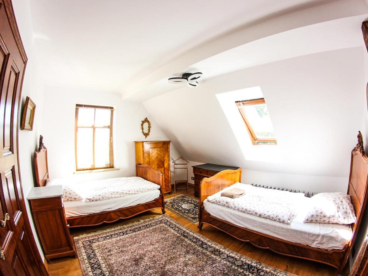 Bed and Breakfast Dwor Gogolewo Nad Warta Ksiaz Wielkopolski Exterior foto