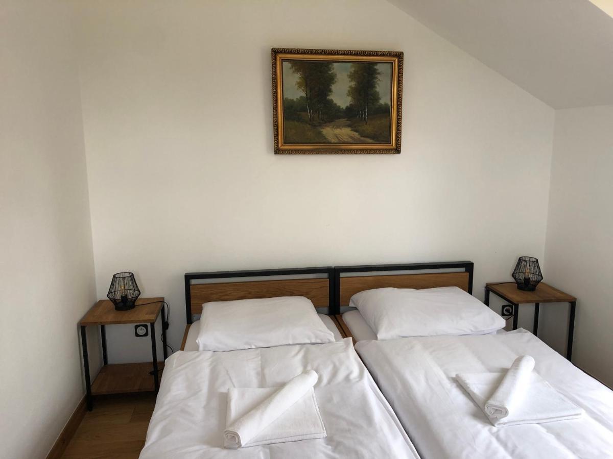 Bed and Breakfast Dwor Gogolewo Nad Warta Ksiaz Wielkopolski Exterior foto