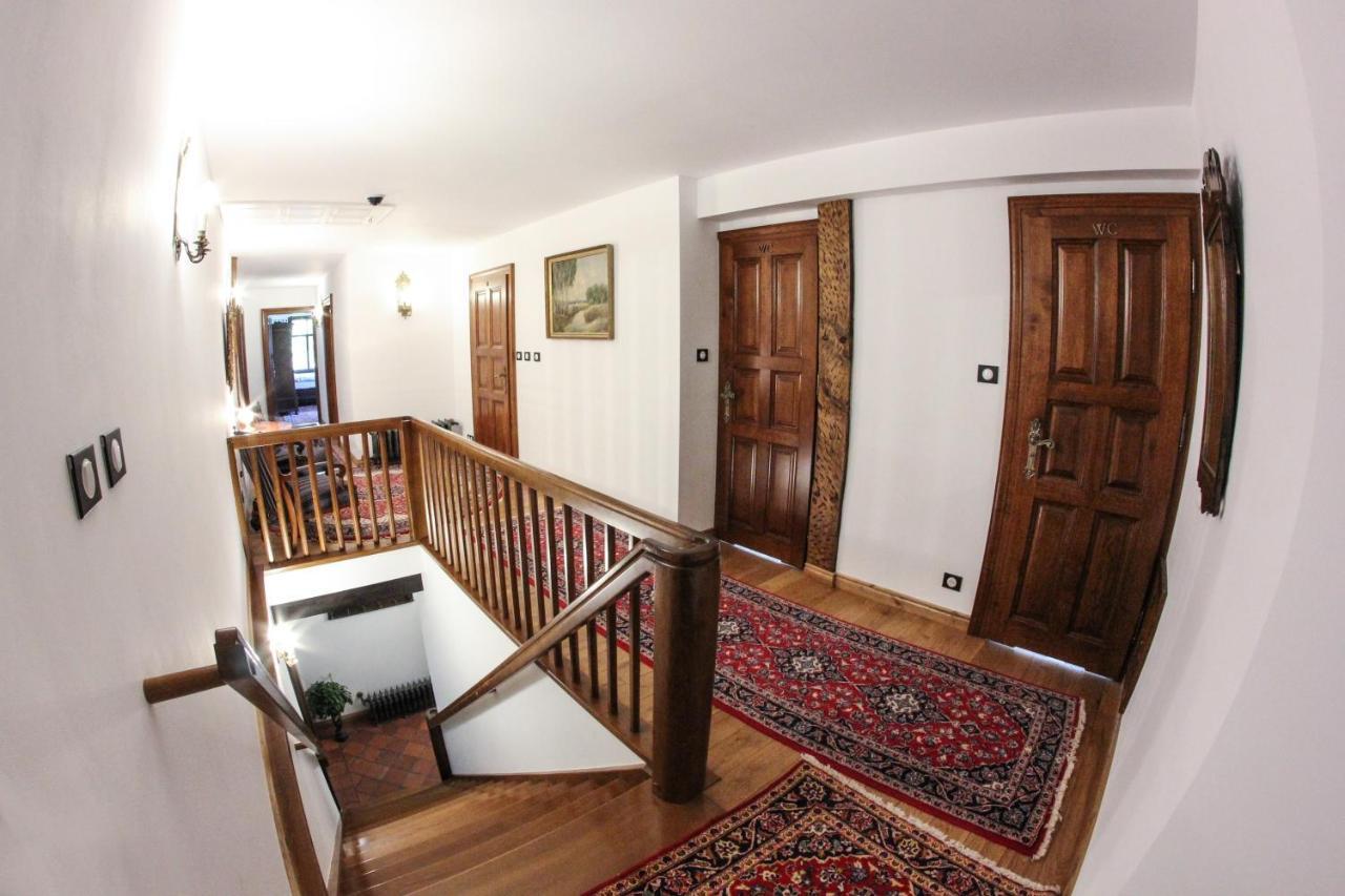 Bed and Breakfast Dwor Gogolewo Nad Warta Ksiaz Wielkopolski Exterior foto