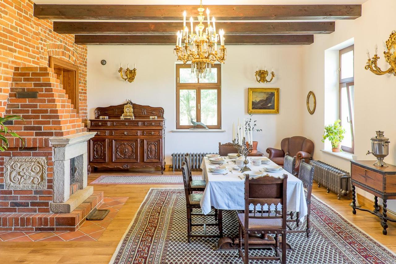 Bed and Breakfast Dwor Gogolewo Nad Warta Ksiaz Wielkopolski Exterior foto